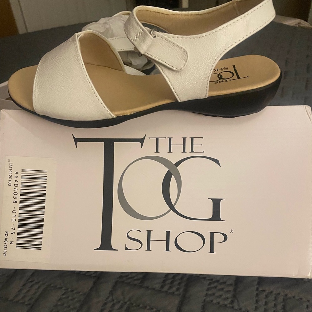 The Tog Leather Shoe Sandal